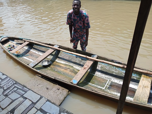 Boats to the rescue in Itowolo community